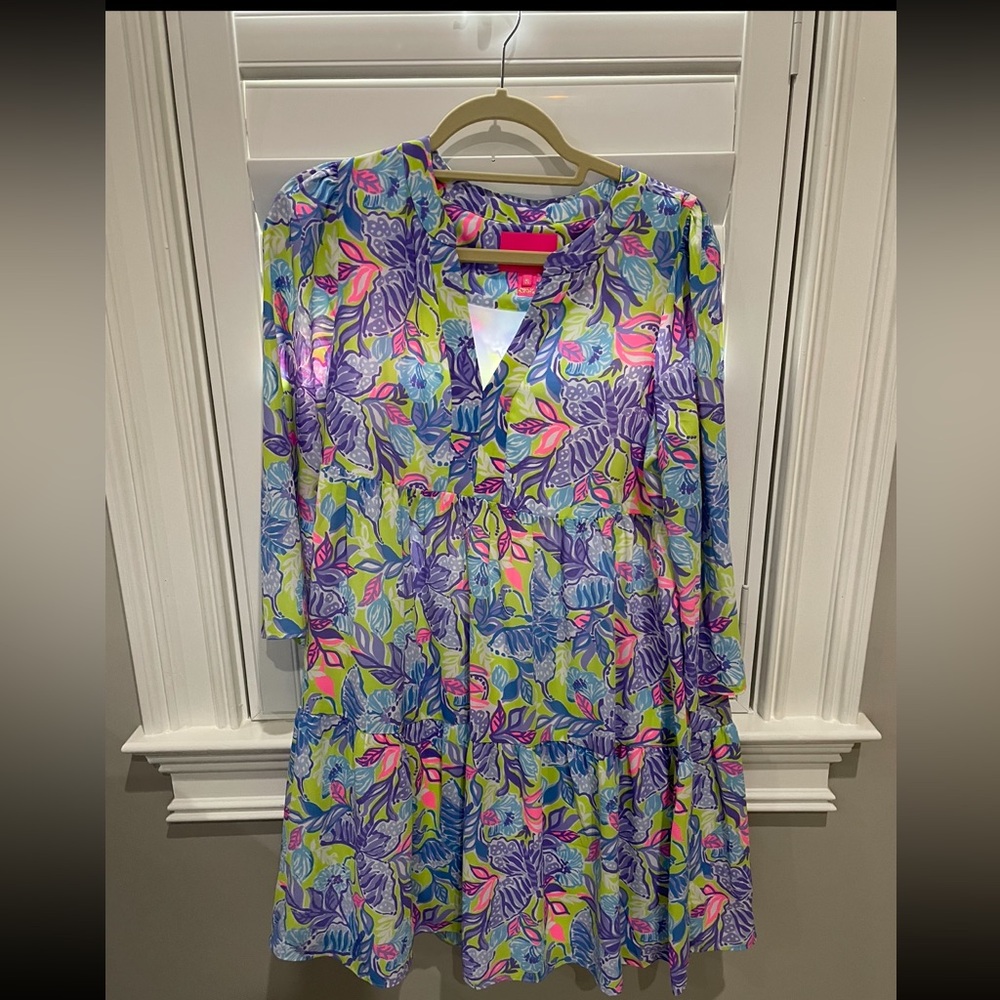 Medium VGUC worn once Lily dress